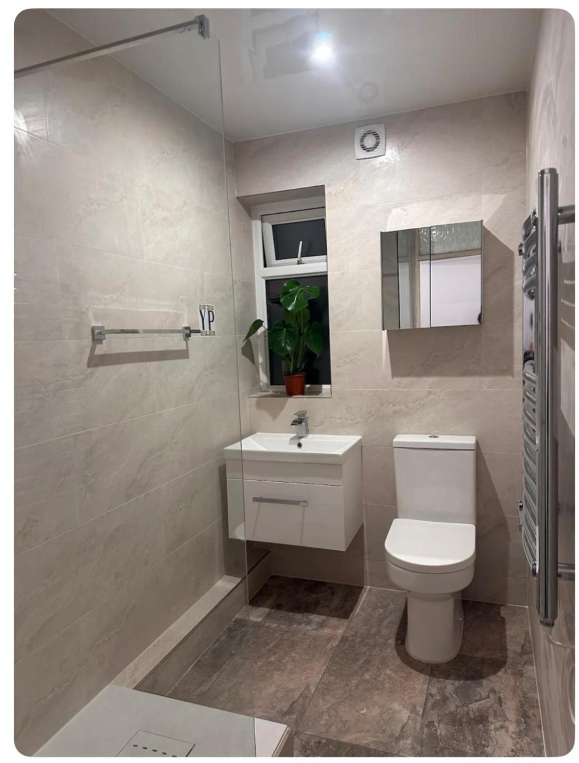 Ocean Village Marina 2 Bedroom Apartment With Balcony! Southampton Dış mekan fotoğraf