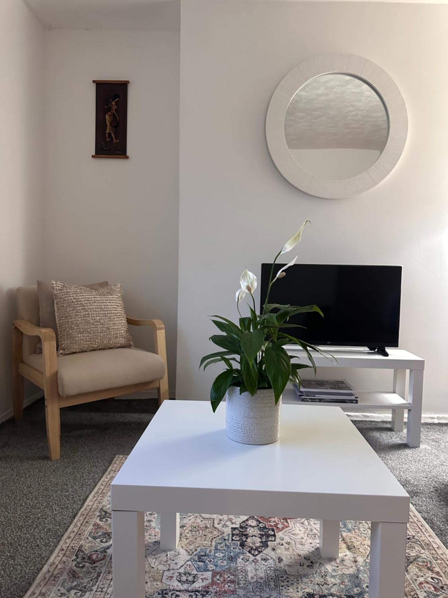 Ocean Village Marina 2 Bedroom Apartment With Balcony! Southampton Dış mekan fotoğraf